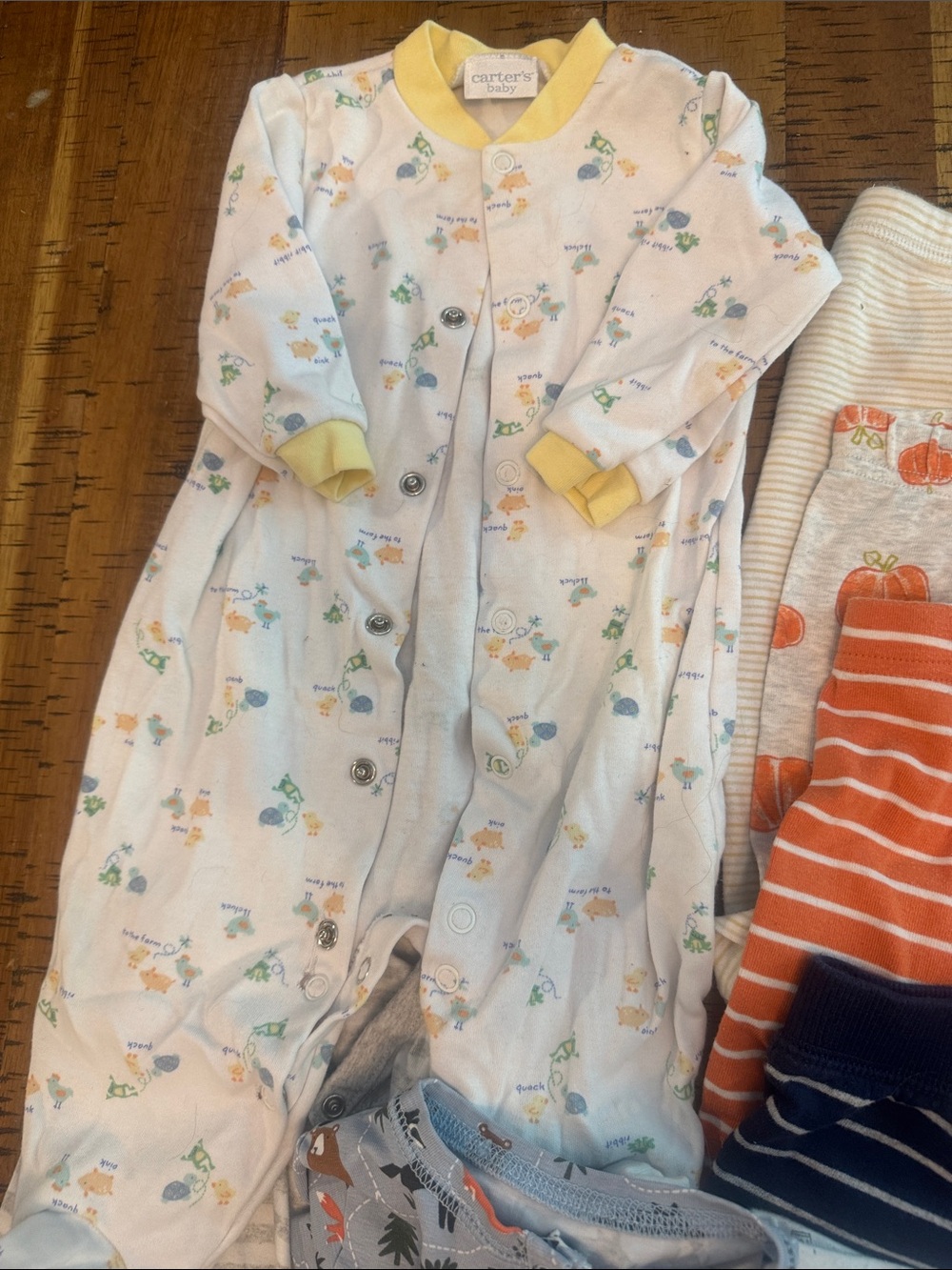 25 pieces Assorted Bottoms onesies one pieces pants short long sleeve - Picture 8 of 9